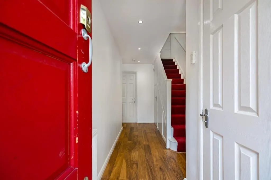 Comfortable New Refurbished Bedroom London United Kingdom
